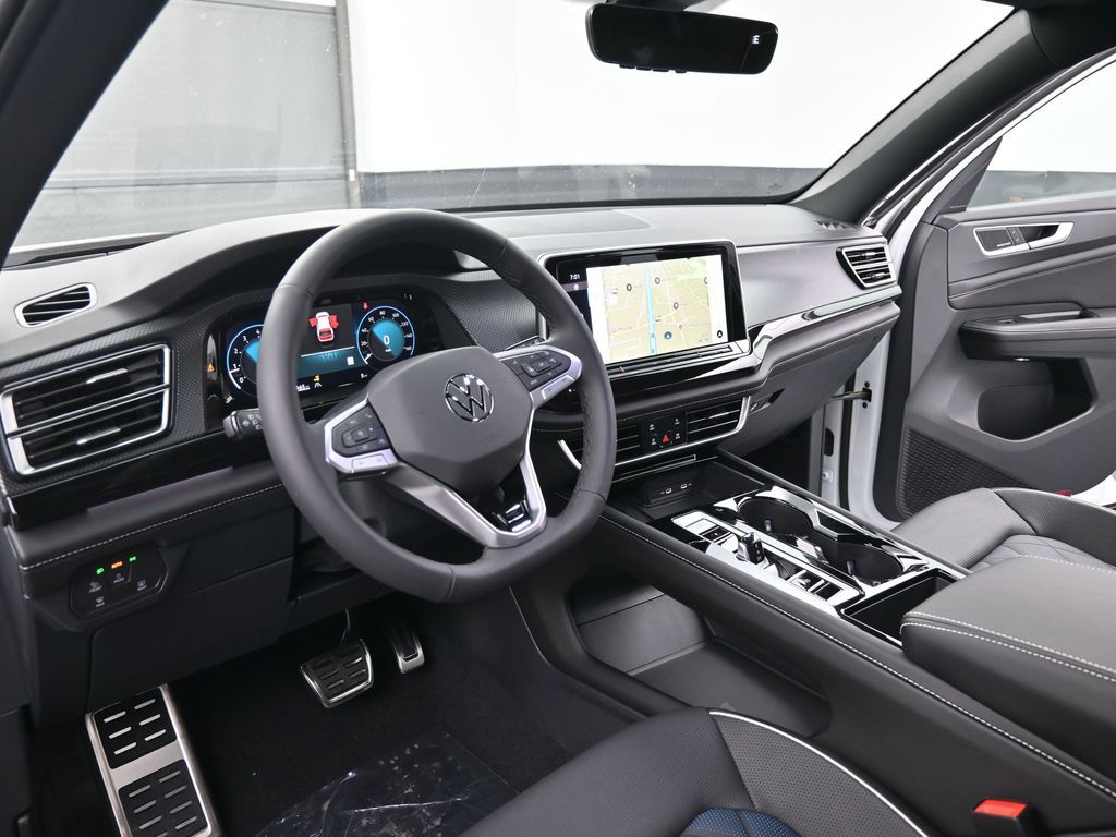 2025 Volkswagen Atlas Cross Sport SEL Premium R-Line photo 36