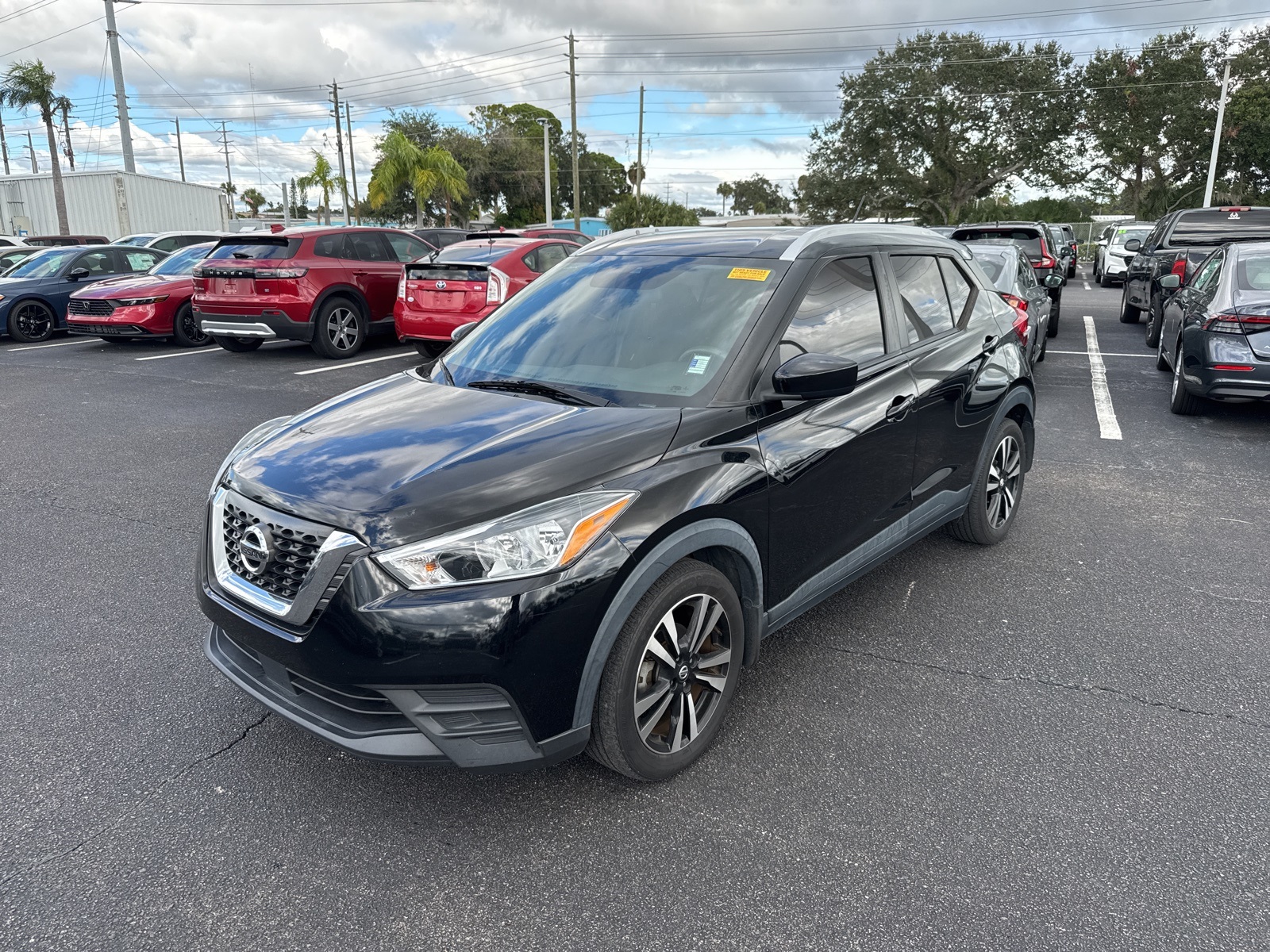 2020 Nissan Kicks SV photo 3