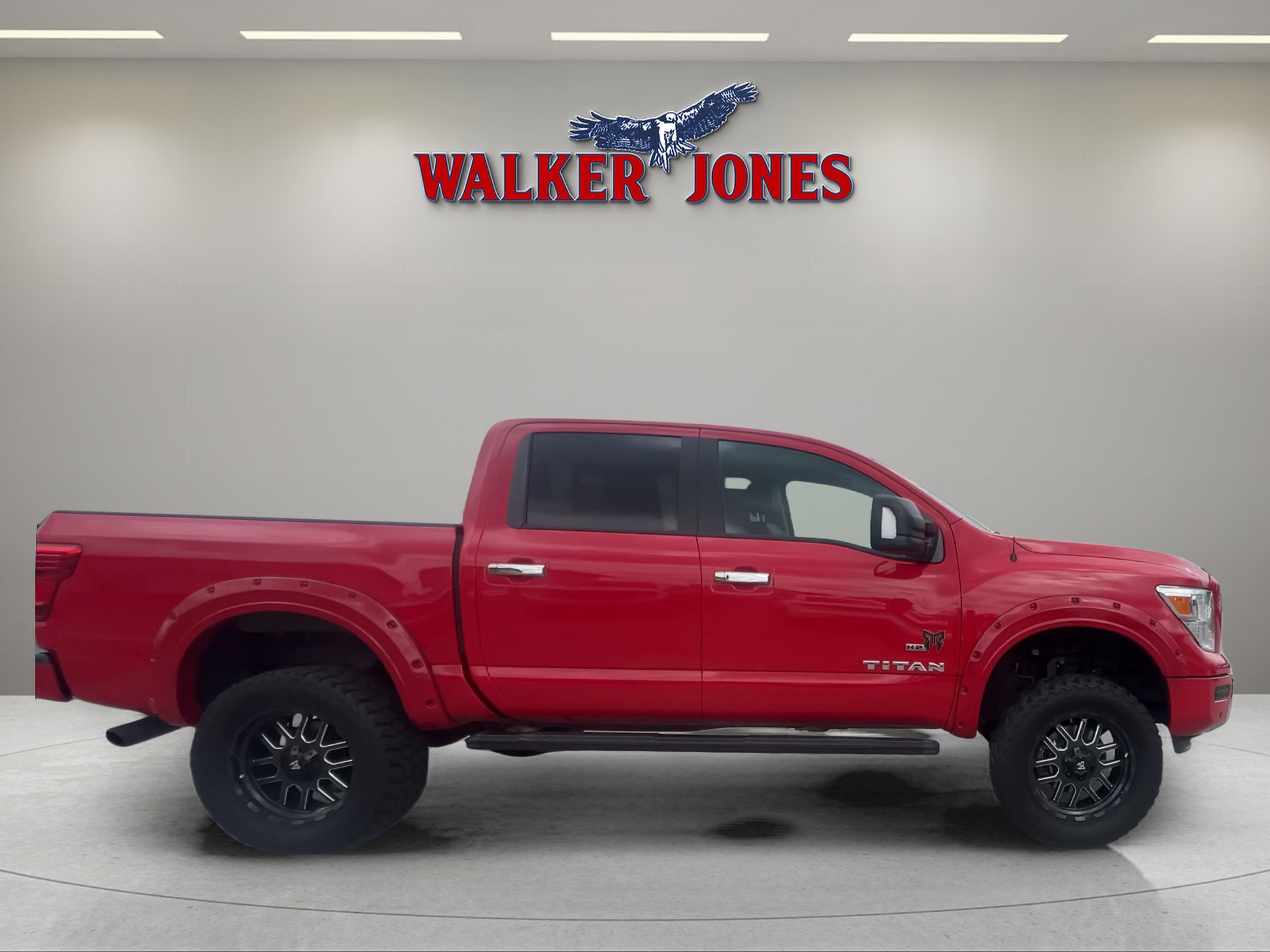 2021 Nissan Titan SV photo 4