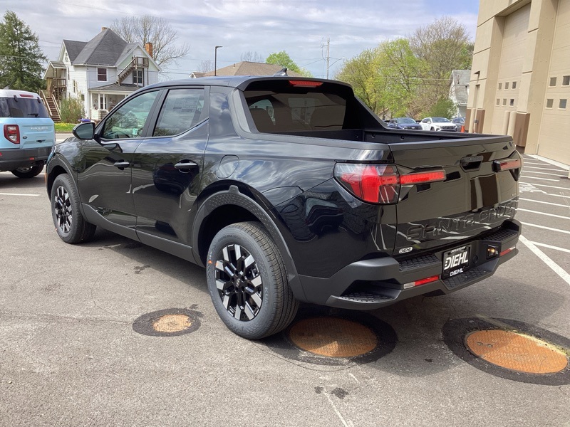 2025 Hyundai Santa Cruz SE photo 4