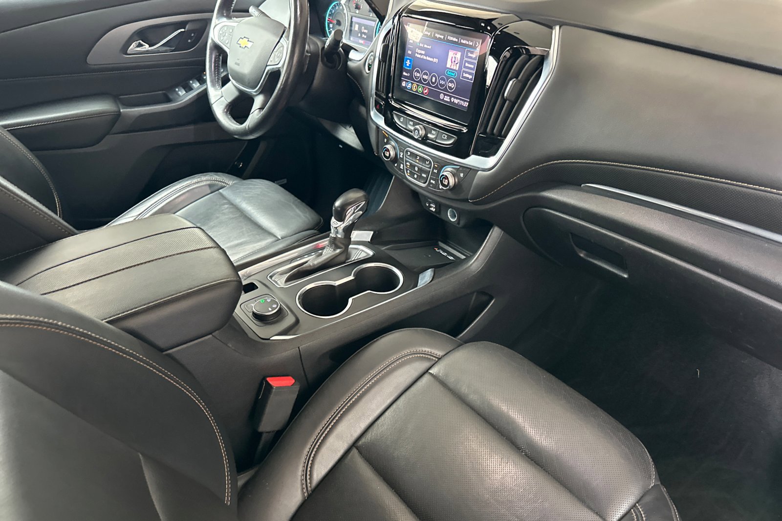 2021 Chevrolet Traverse Premier photo 15