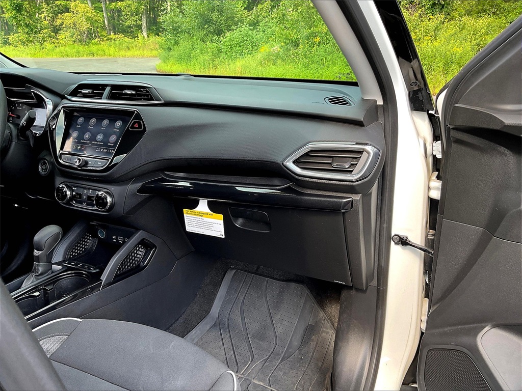 2023 Chevrolet Trailblazer LT photo 13