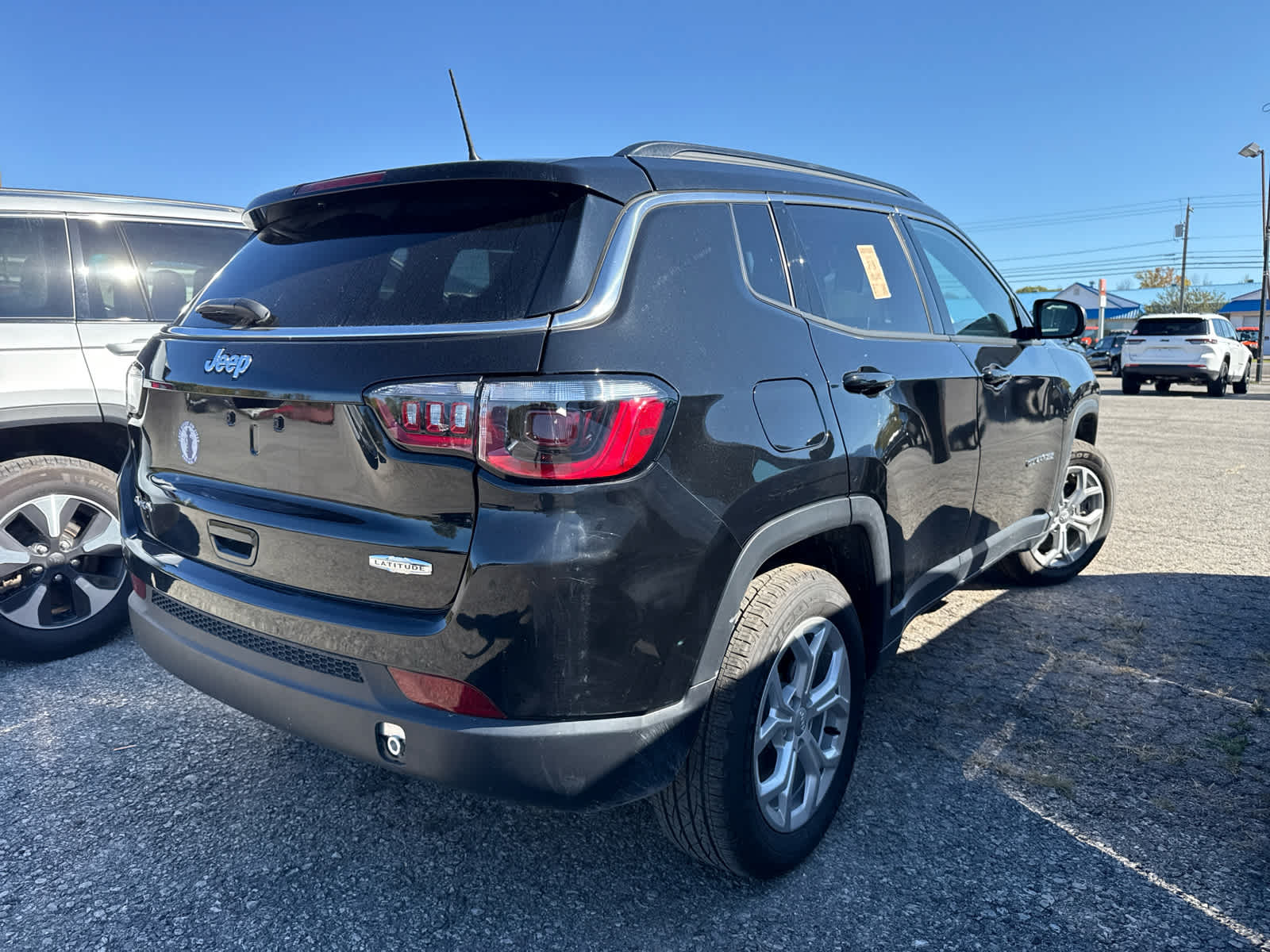 2024 Jeep Compass Latitude photo 4