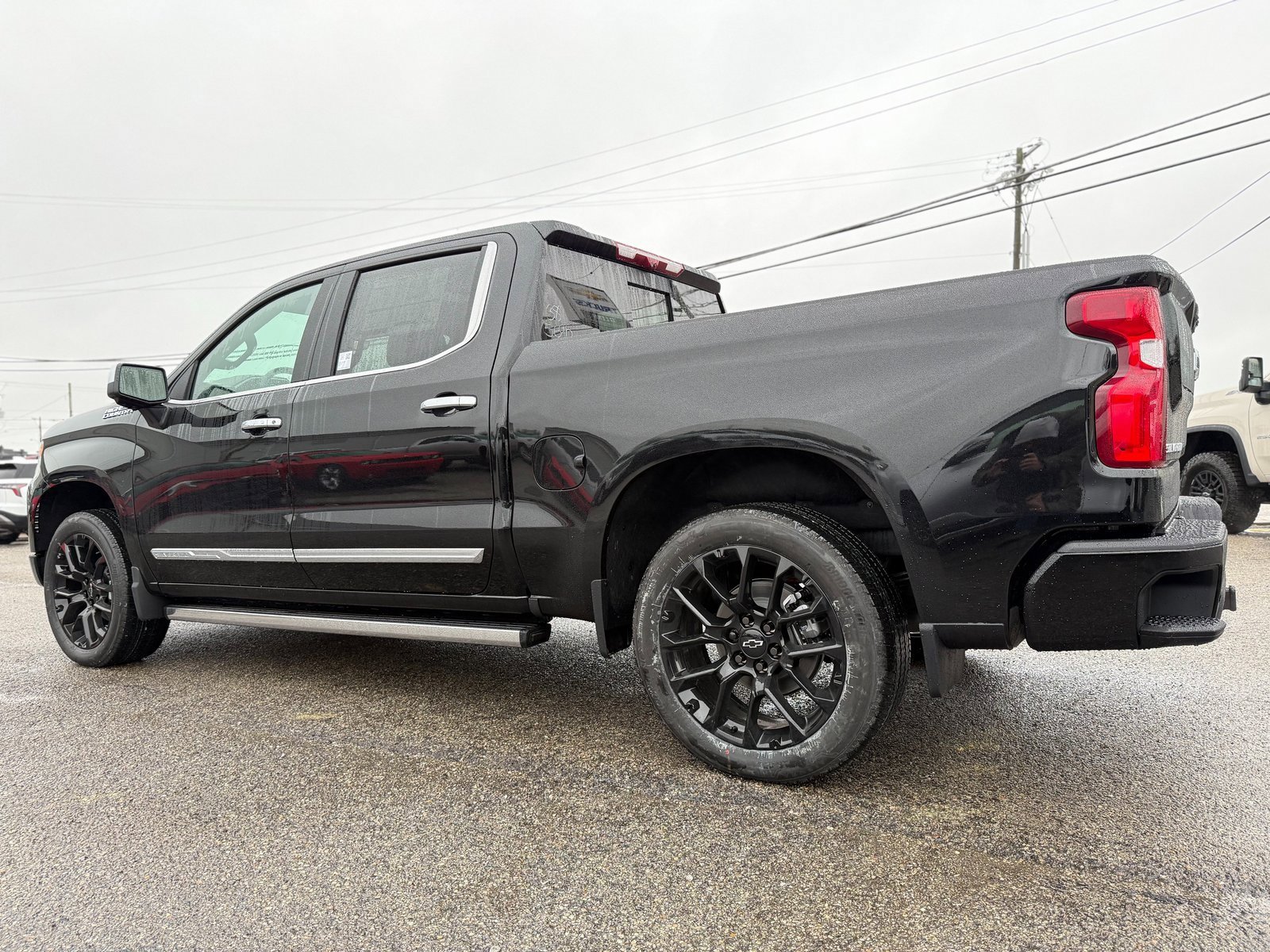 2026 Chevrolet Silverado 1500 High Country photo 4