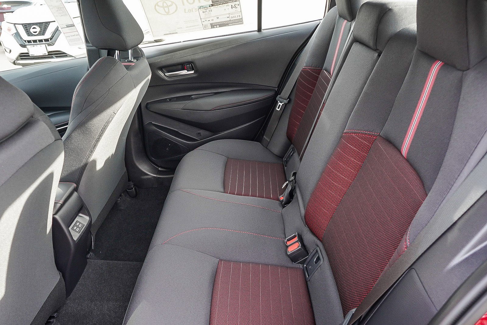 2025 Toyota Corolla SE photo 26