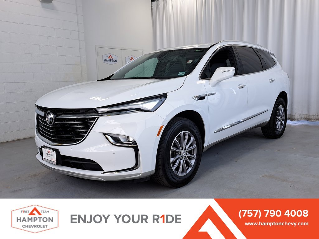 2023 Buick Enclave Essence's photo