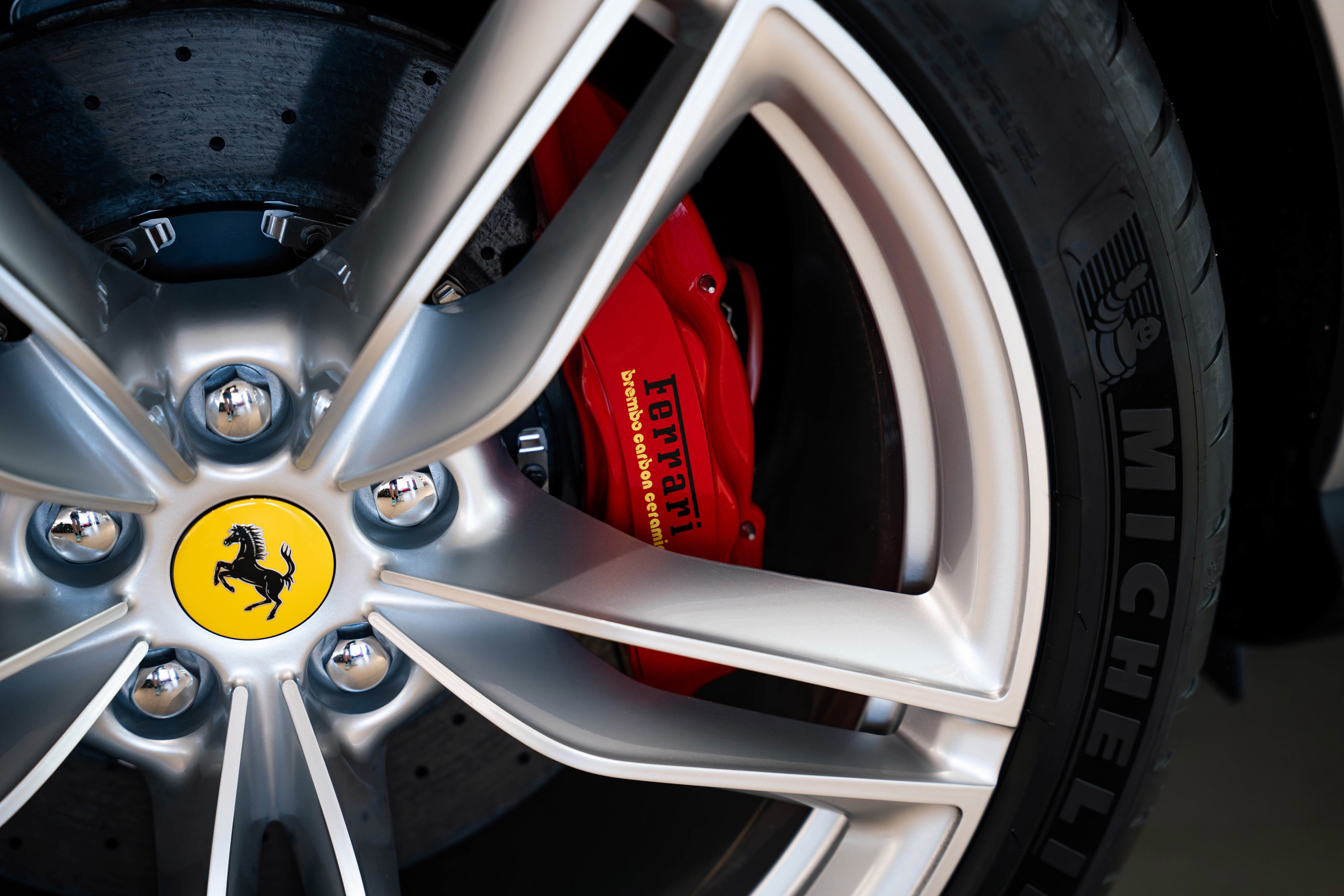2024 Ferrari Roma Spider photo 30