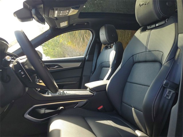 2025 Jaguar F-PACE R-Dynamic S photo 20