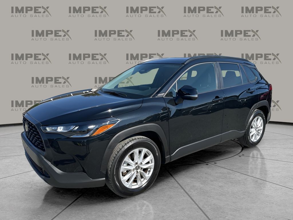2024 Toyota Corolla Cross LE