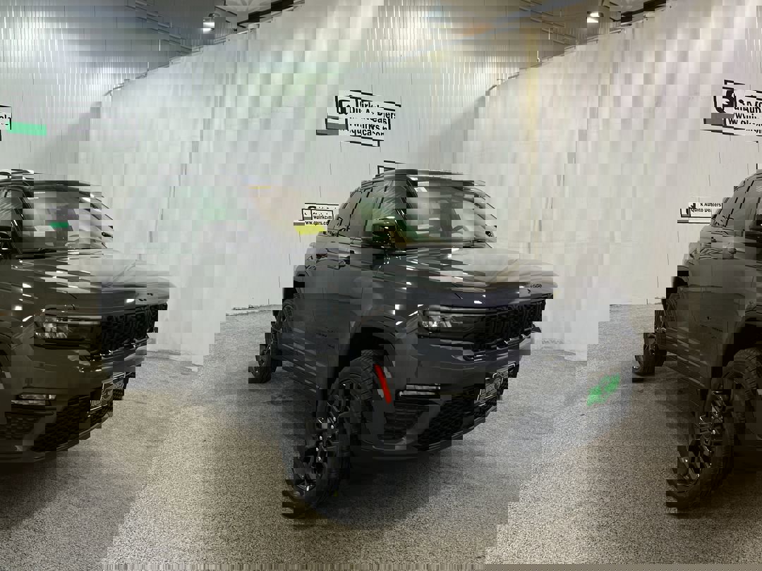 2025 Jeep Grand Cherokee Limited's photo