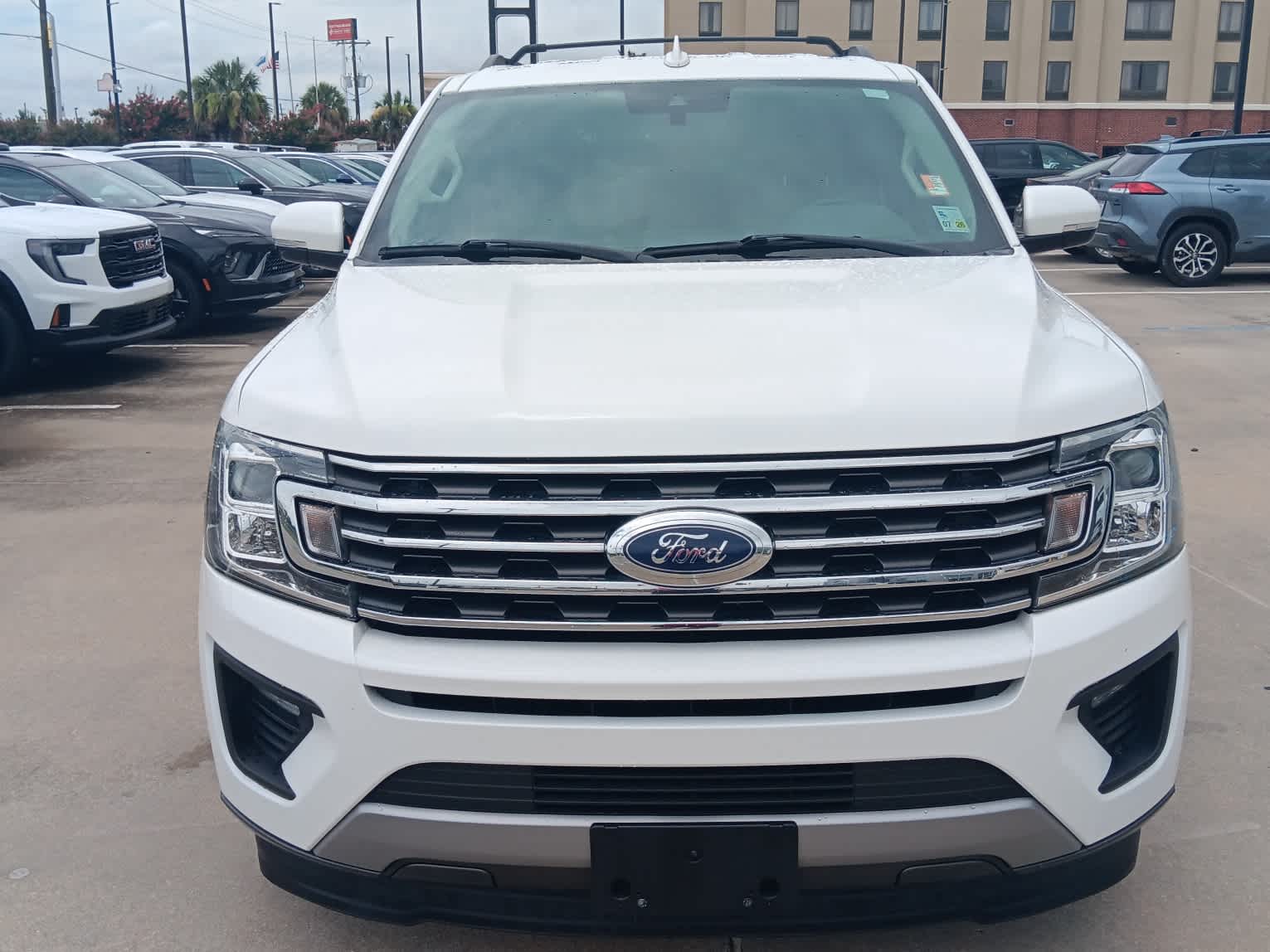 2020 Ford Expedition XLT photo 4