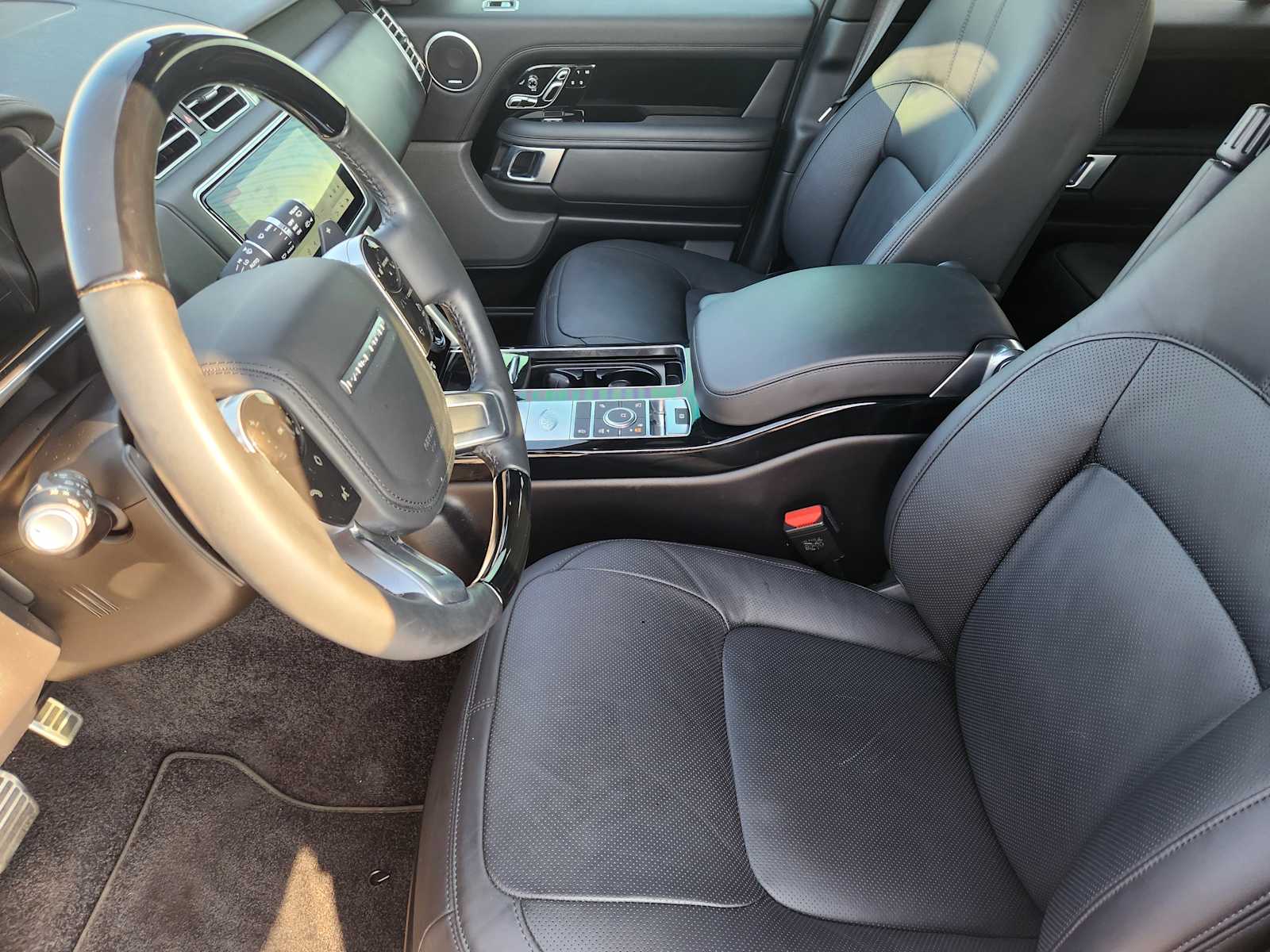 2022 Land Rover Range Rover P525 HSE HSE Westminster Edition photo 11