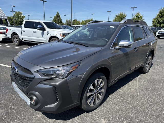 2025 Subaru Outback Touring photo 4