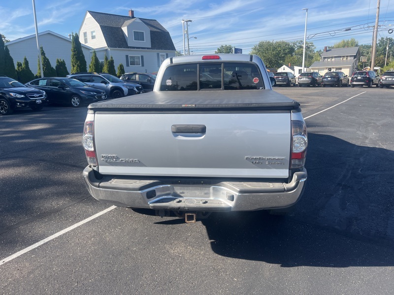 2013 Toyota Tacoma PreRunner photo 2