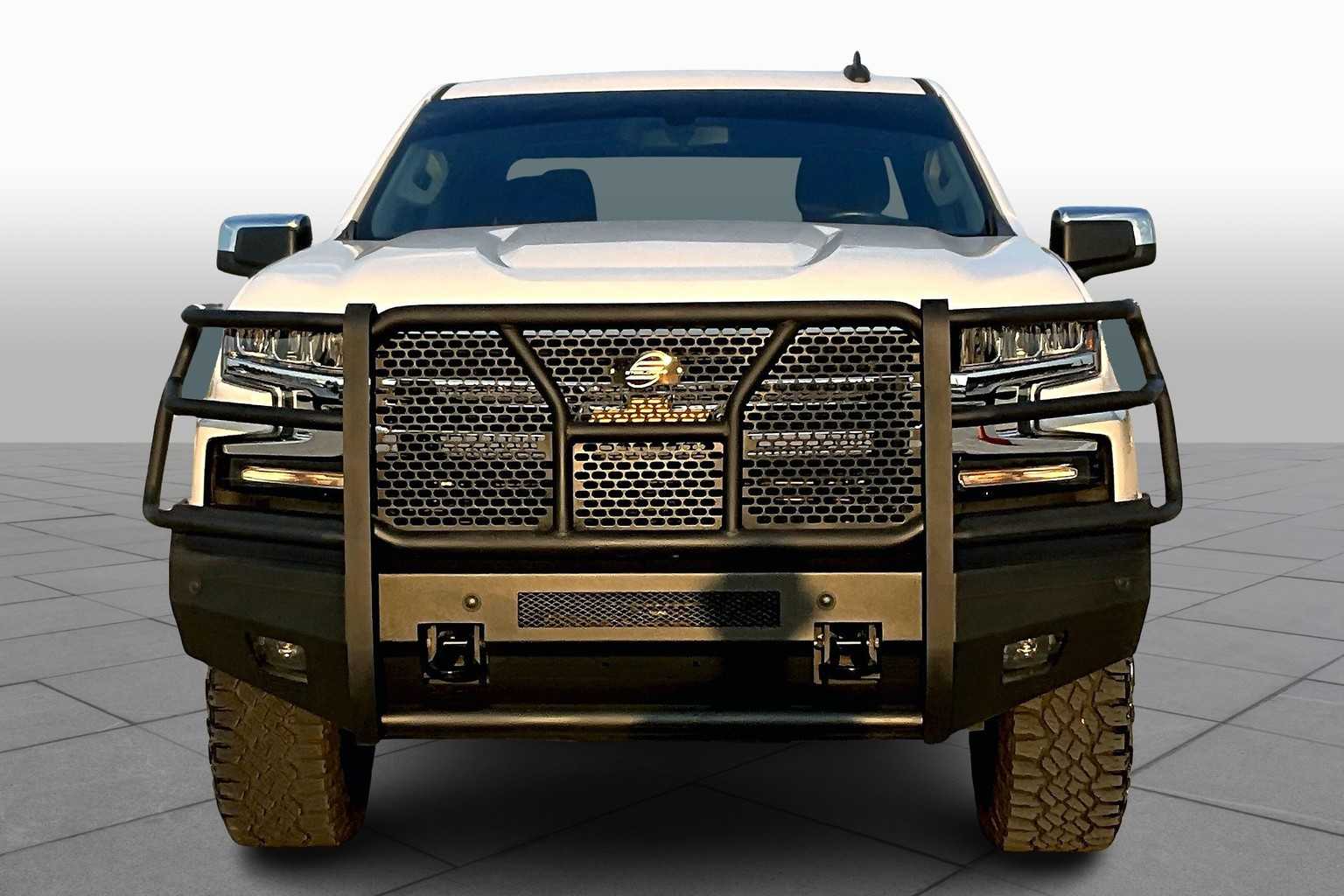2020 Chevrolet Silverado 1500 LT photo 3