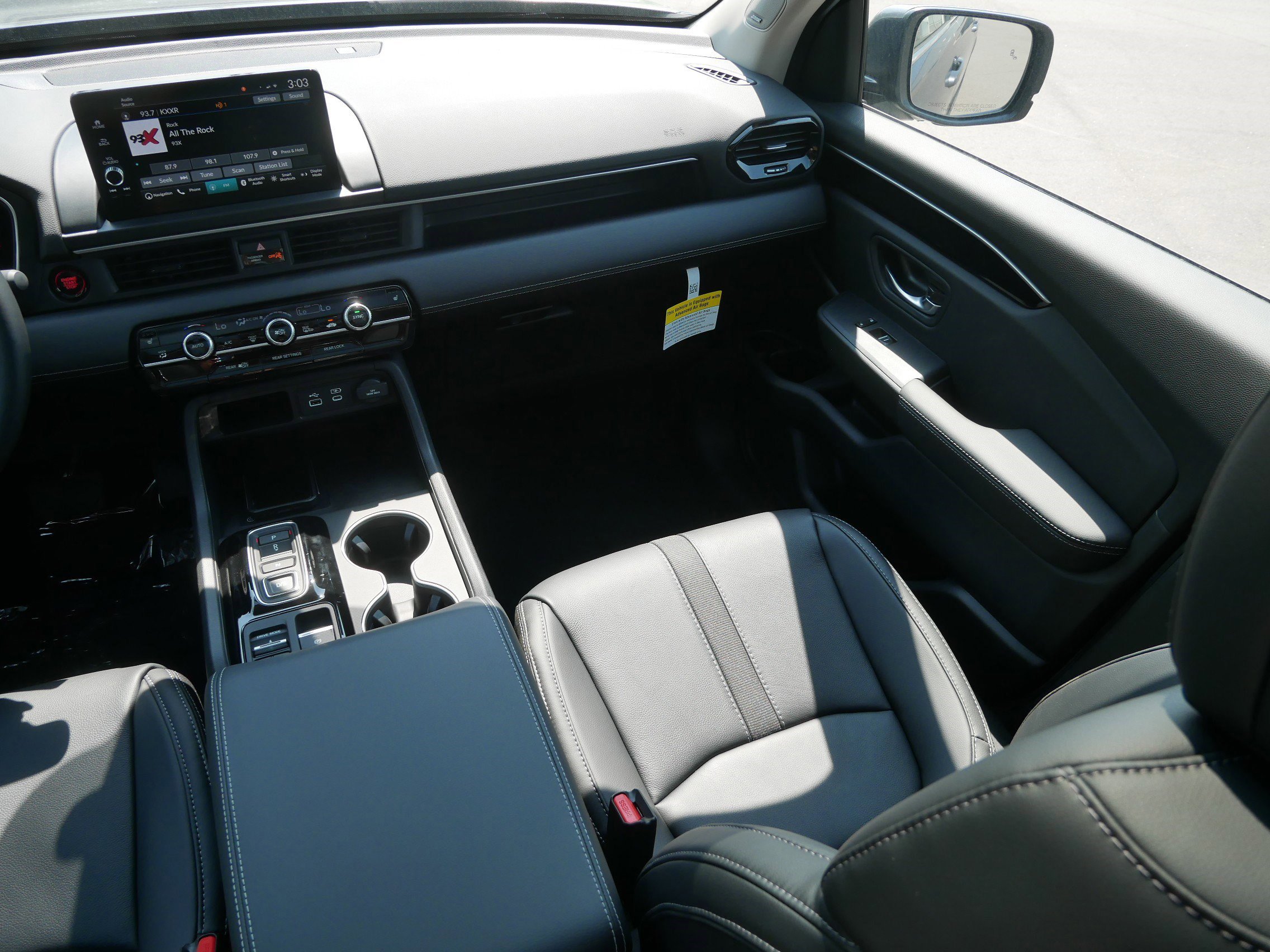 2025 Honda Pilot Touring photo 12