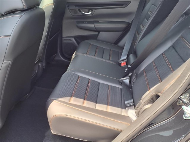 2025 Honda CR-V Hybrid Sport-L photo 9