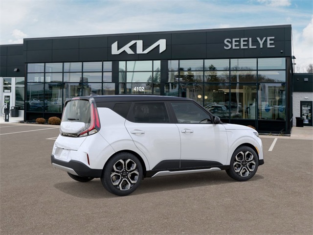 2025 Kia Soul EX photo 2