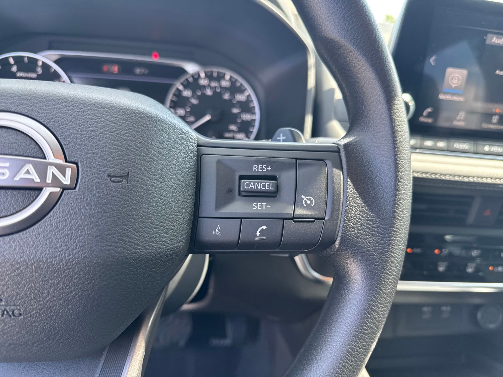 2026 Nissan Rogue S photo 13