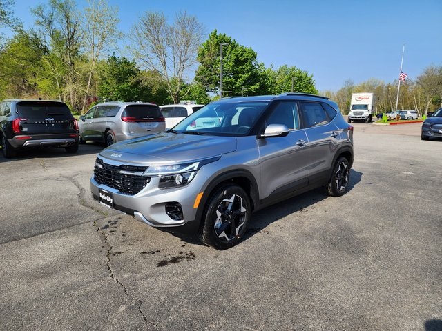 2026 Kia Seltos EX photo 3