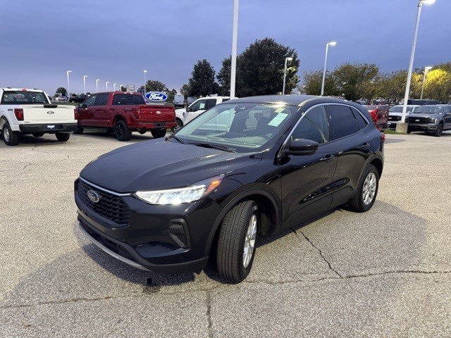 2023 Ford Escape Active photo 2