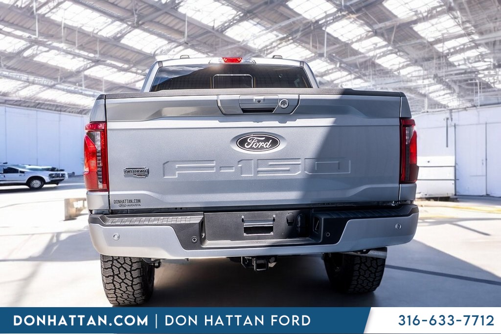 2025 Ford F-150 XLT photo 6