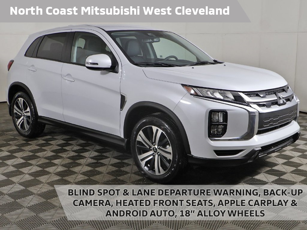 2026 Mitsubishi Outlander Sport SE's photo