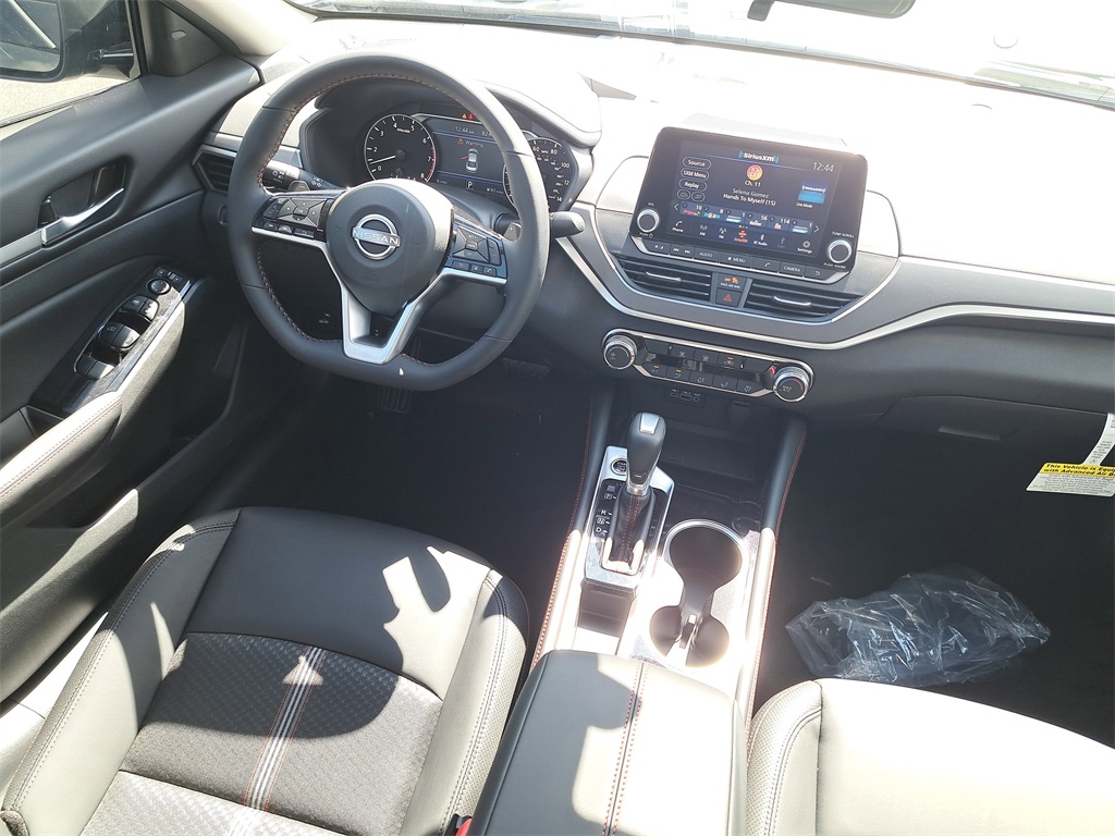 2025 Nissan Altima 2.5 SR photo 15