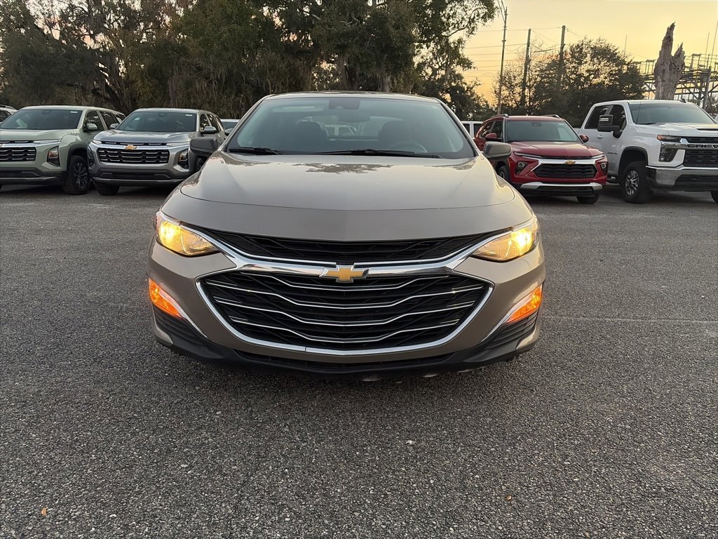 2023 Chevrolet Malibu LS photo 2
