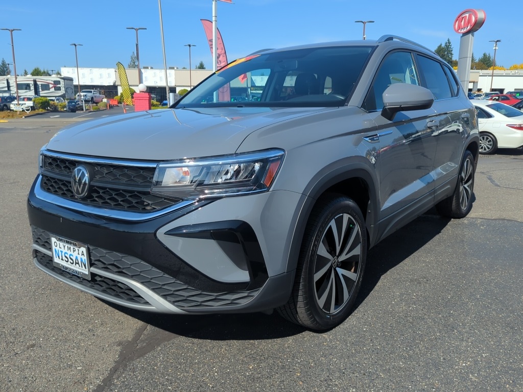 2022 Volkswagen Taos SE photo 4