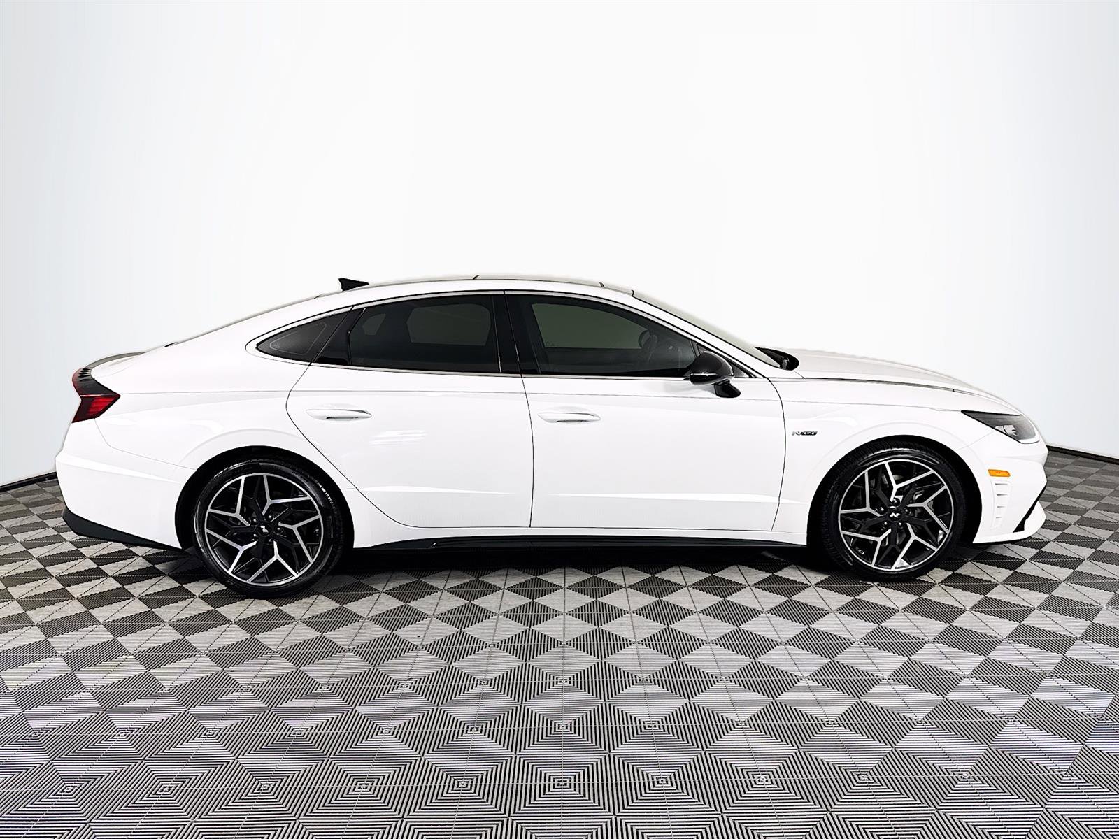 2022 Hyundai Sonata N Line photo 8