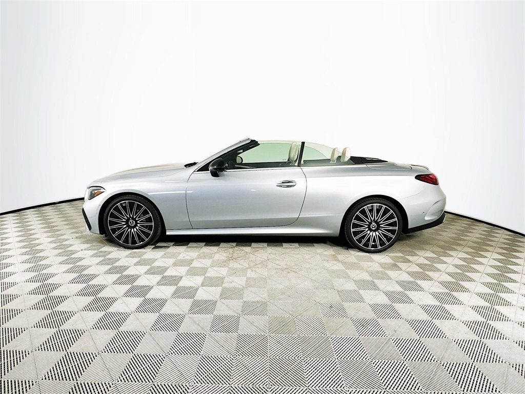 2026 Mercedes Benz CLE 300 4MATIC Cabriolet photo 3