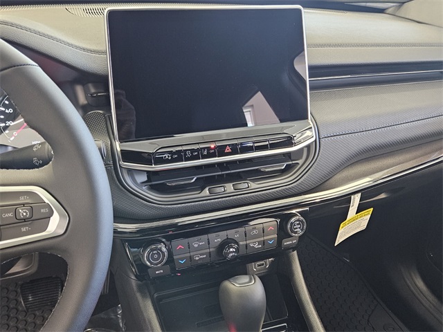 2026 Jeep Compass Latitude photo 20