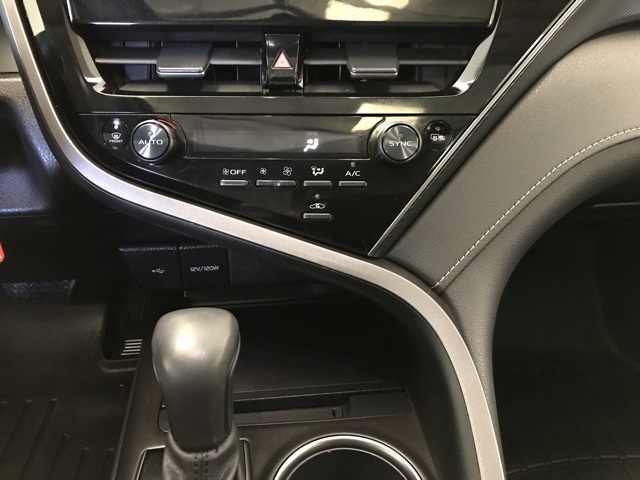 2024 Toyota Camry SE photo 16