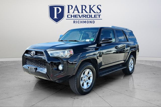 2014 Toyota 4Runner SR5 photo 2