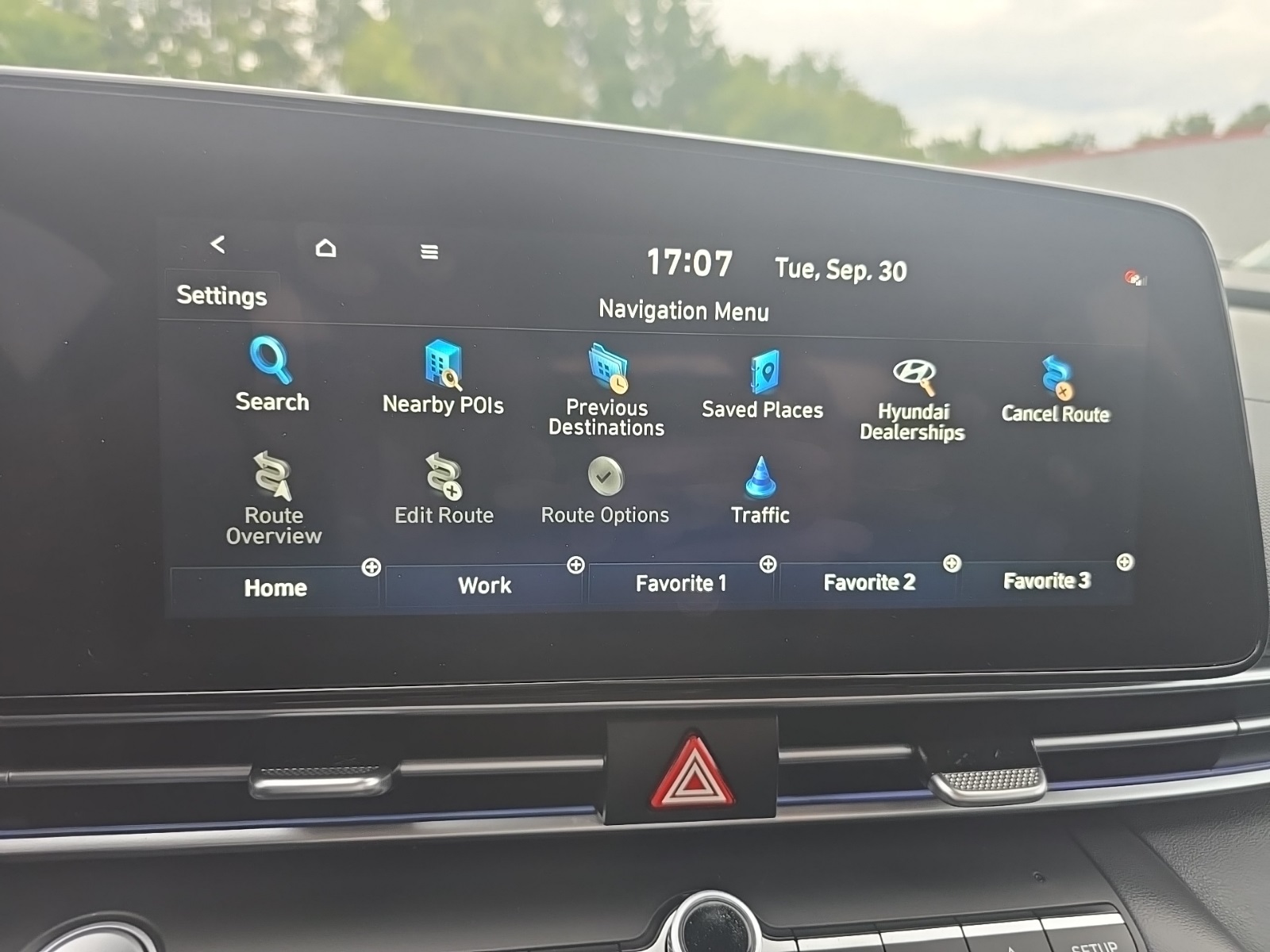 2025 Hyundai Elantra Limited photo 4