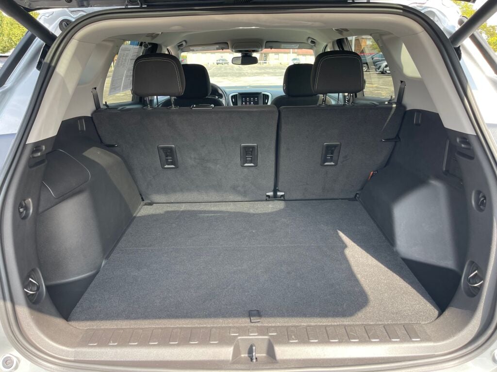 2023 Gmc Terrain SLE photo 17