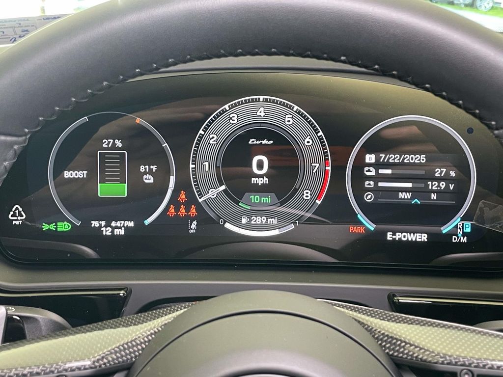 2025 Porsche Cayenne Turbo E-Hybrid photo 40