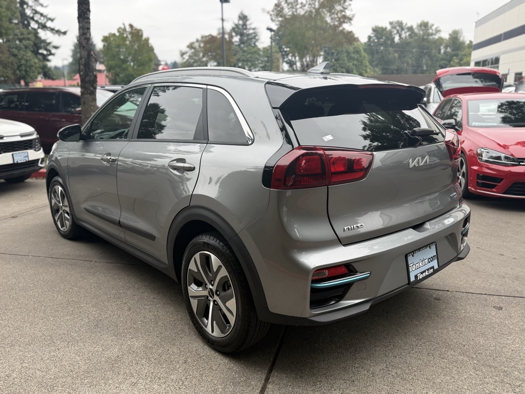 2022 Kia Niro EV EX photo 10