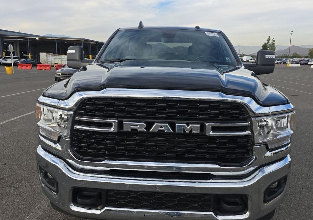 Used 2024 RAM Ram 2500 Pickup Big Horn with VIN 3C6UR5DJ0RG405931 for sale in Kansas City