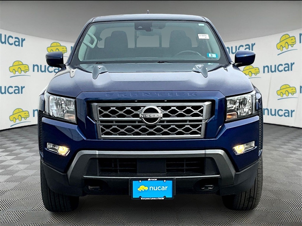 2022 Nissan Frontier SV photo 2