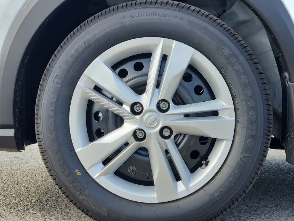 2025 Nissan Kicks Play S photo 4