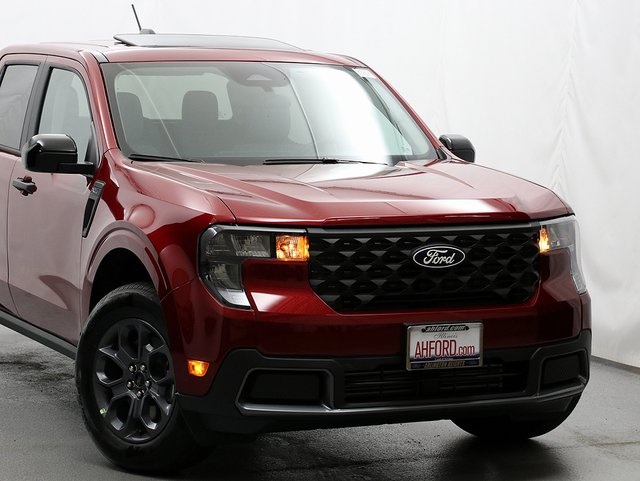 2025 Ford Maverick XLT photo 2