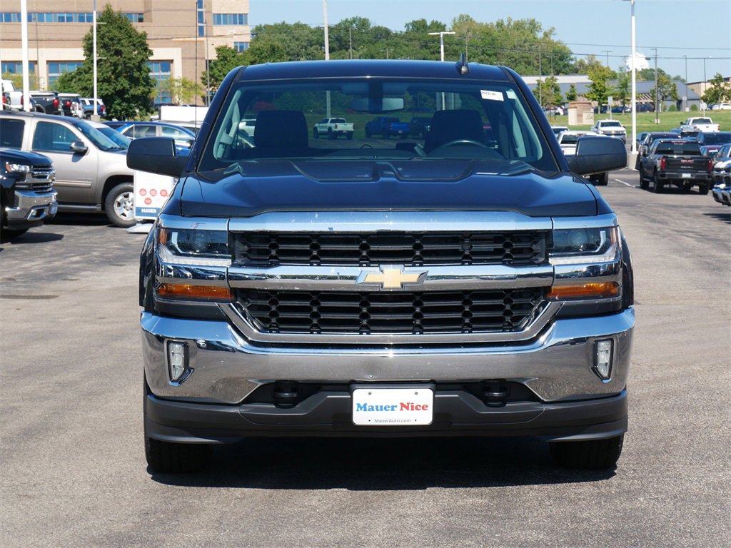 Used 2018 Chevrolet Silverado 1500 LT with VIN 1GCVKREC5JZ214793 for sale in Inver Grove Heights, Minnesota