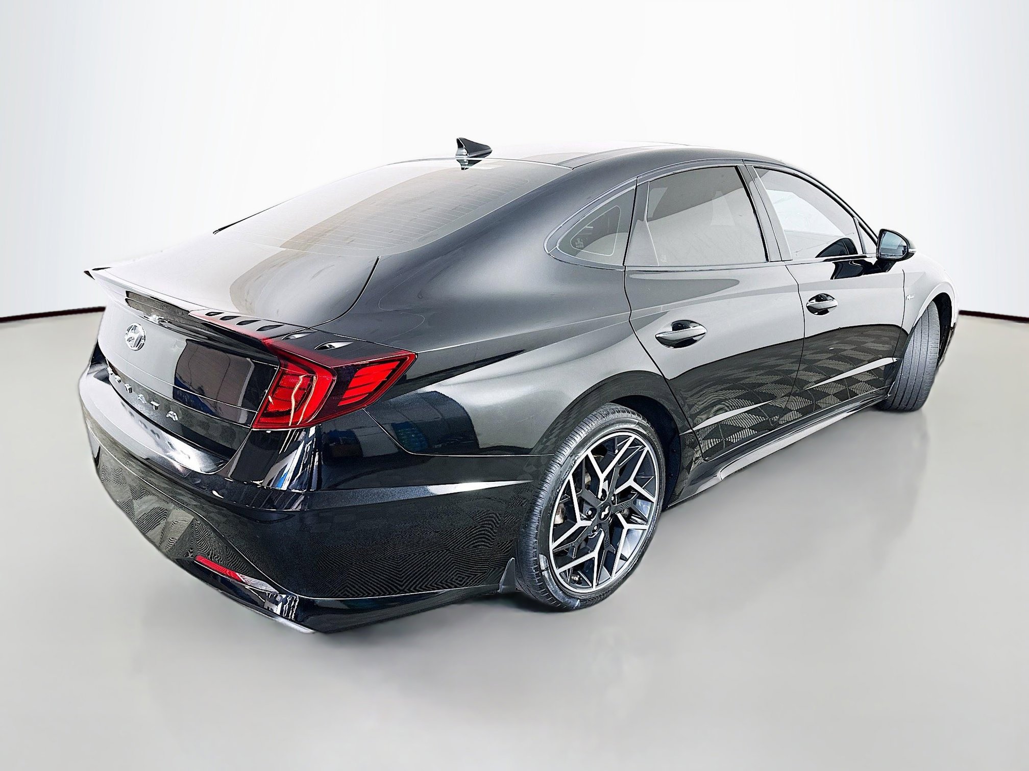 2022 Hyundai Sonata N Line photo 3