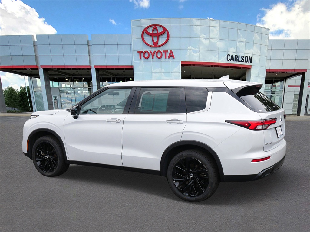 2023 Mitsubishi Outlander Ralliart SE Black Edition photo 5