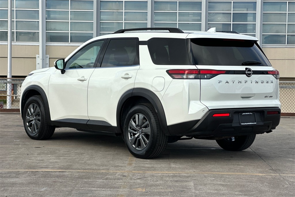 2024 Nissan Pathfinder SV photo 6