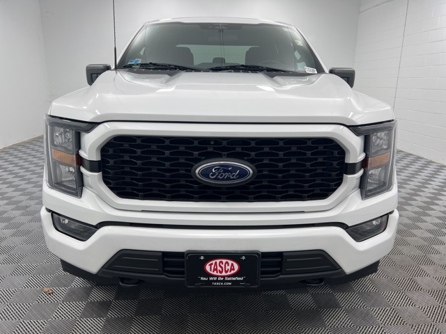 2023 Ford F-150 XL photo 2