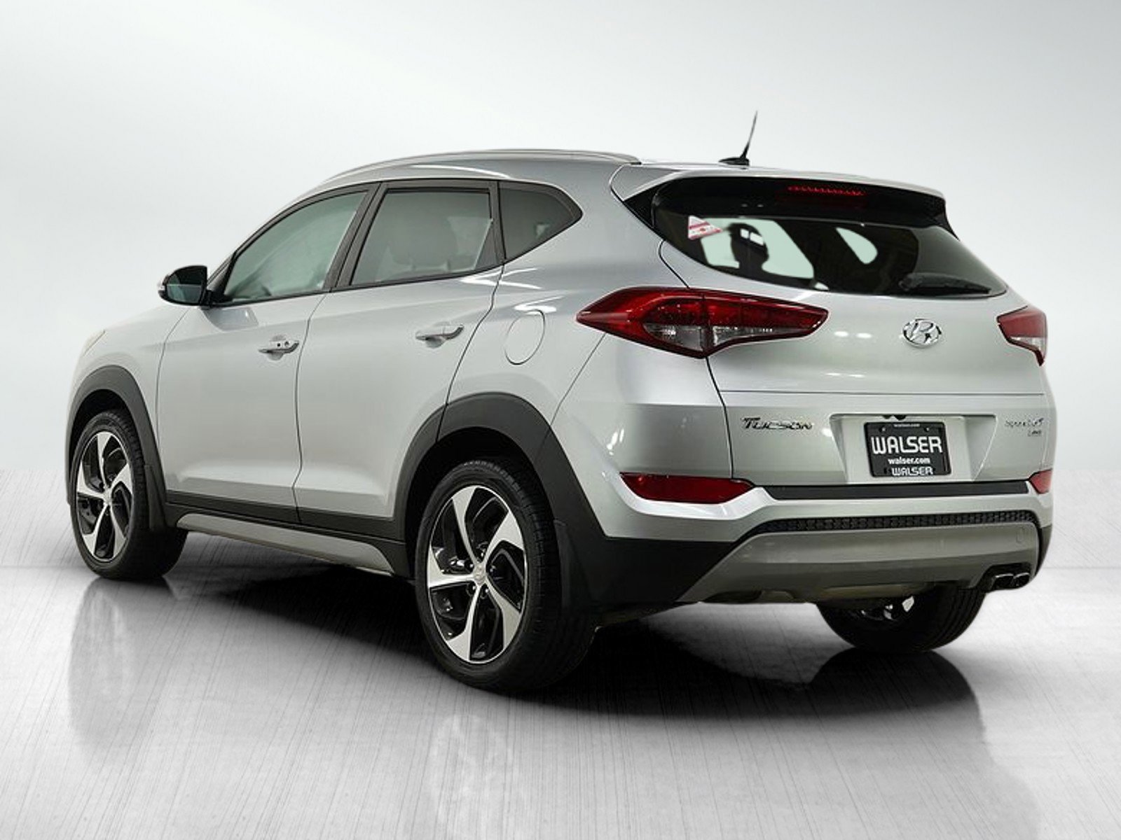 2017 Hyundai Tucson Sport photo 2