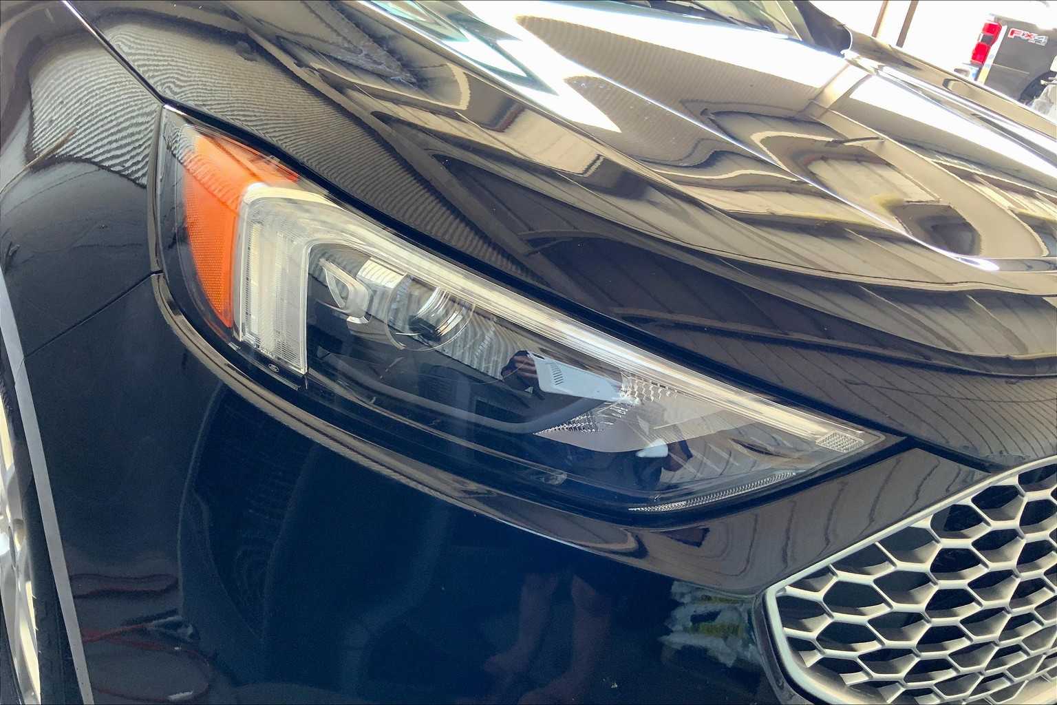2023 Ford Edge SEL photo 25